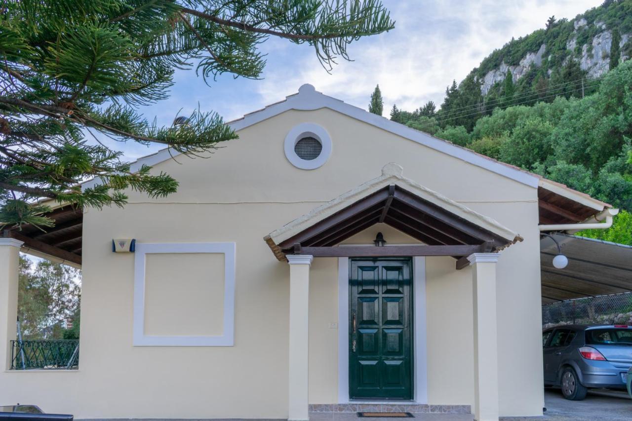 Villa Emily Achilleion Екстер'єр фото